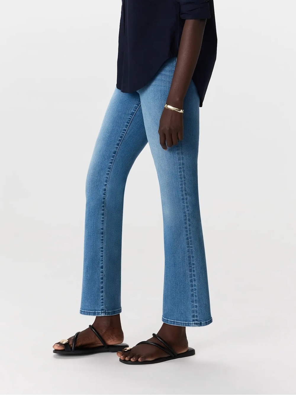 Quince Nina Stretch Pull-On Kick Flare Jeans – Laguna Blue – Size Small - Picture 2 of 13